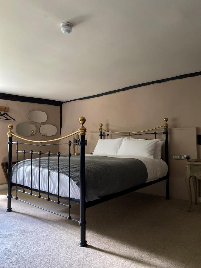 The Woolpack Hotel Tenterden Bagian luar foto