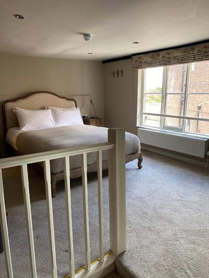 The Woolpack Hotel Tenterden Bagian luar foto