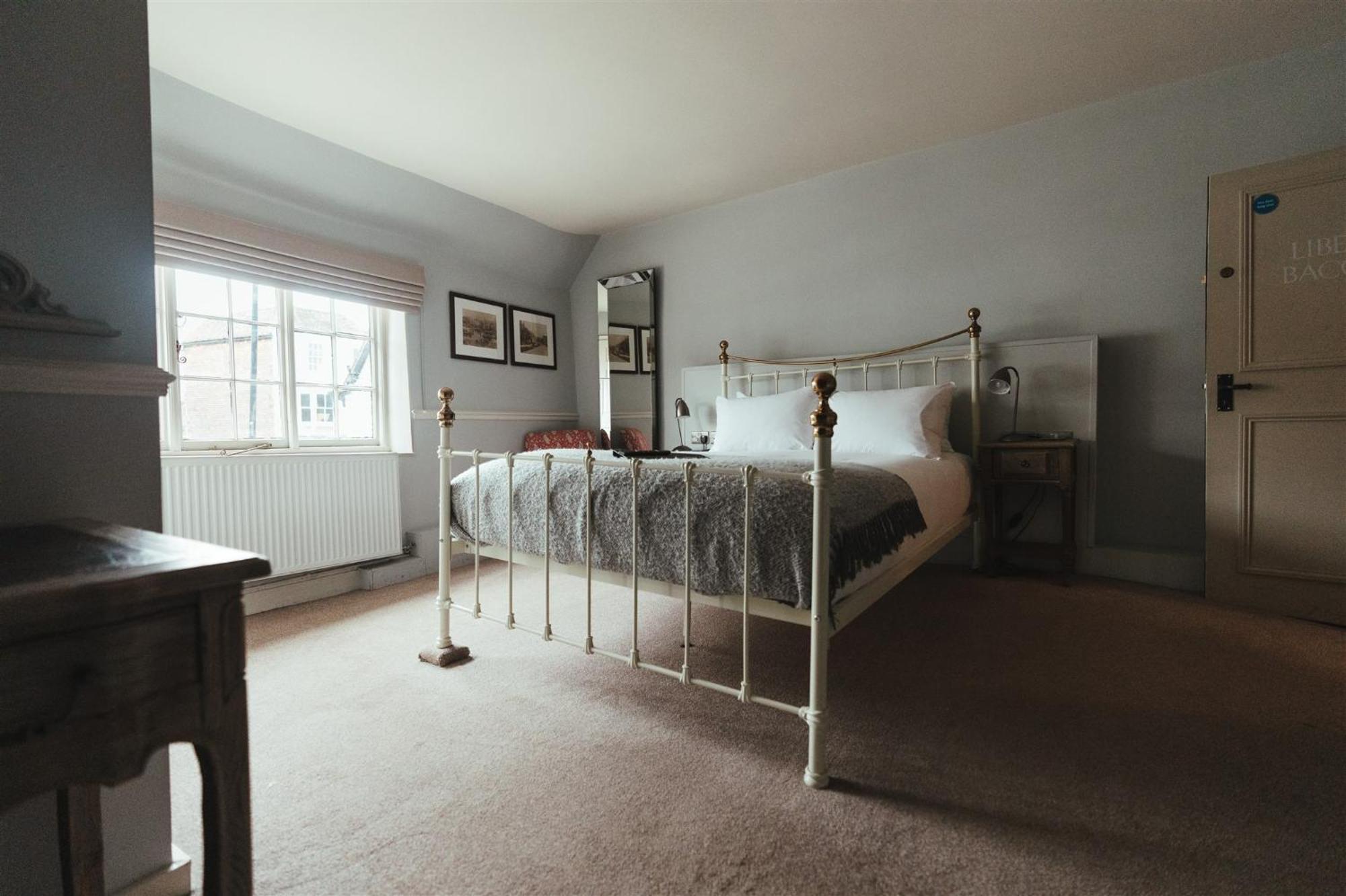 The Woolpack Hotel Tenterden Bagian luar foto